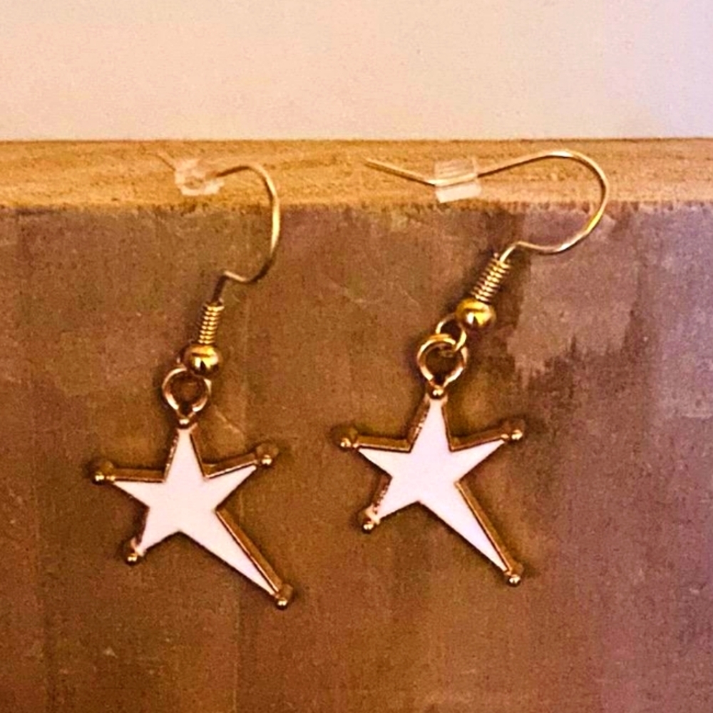White star earrings